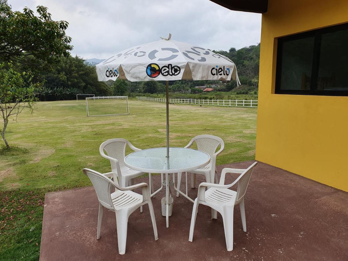 Espaço Casa na Rocha São José dos Campos Exterior foto